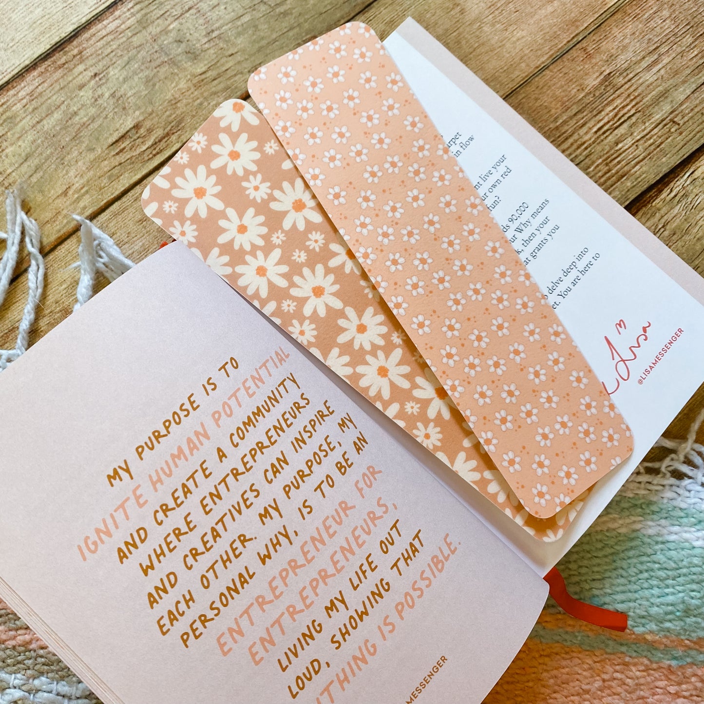 Retro Daisy Bookmark Set