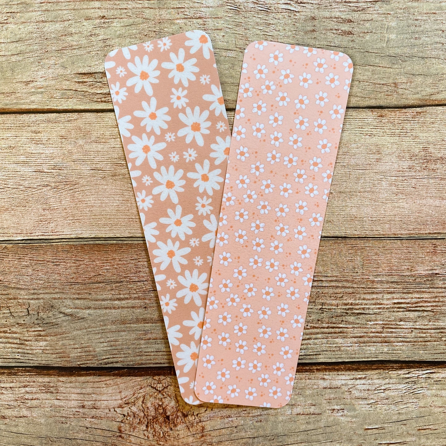 Retro Daisy Bookmark Set